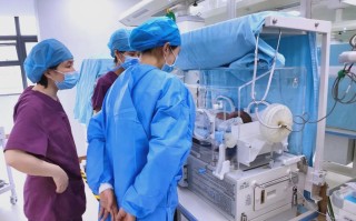 新生儿病房探视有严格限制吗？家属如何满足探视需求？