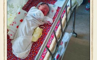 新生儿竖抱会影响发育吗？