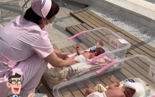 新生儿吃饱后多久晒太阳合适？晒太阳时要注意哪些事项？