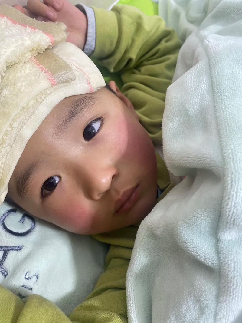 新生儿睡觉憋红脸是正常现象吗？-第3张图片-郑州医学网