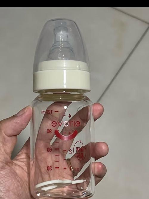新生儿奶瓶品牌怎么选？-第1张图片-郑州医学网