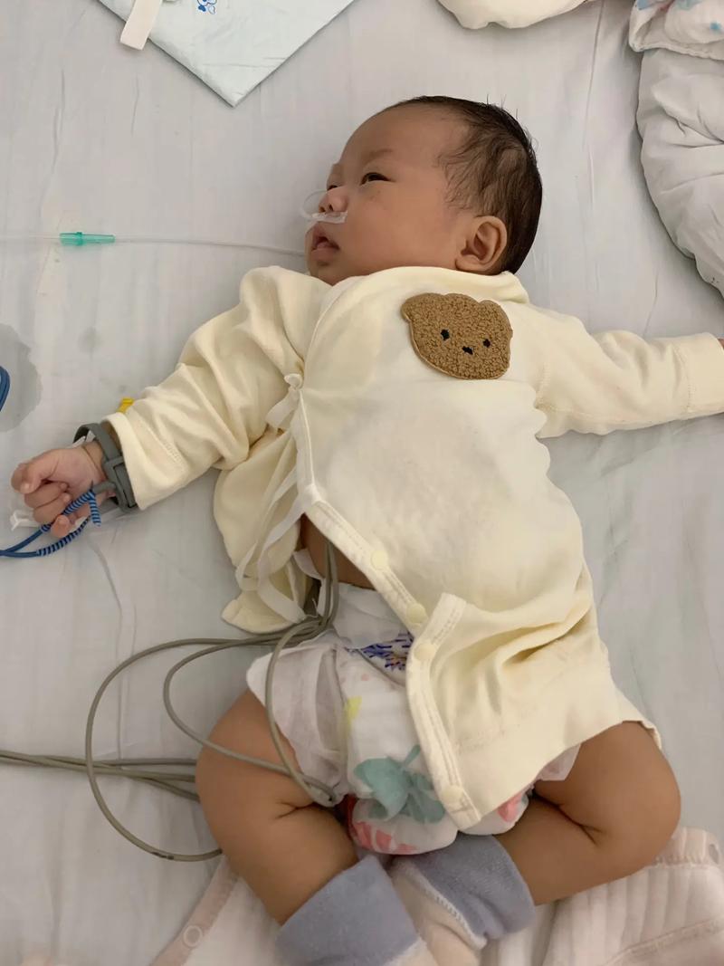 新生儿14天嗓子像有痰是正常现象吗?需要怎么处理?-第1张图片-郑州医学网 新生儿14天嗓子像有痰是正常现象吗?需要怎么处理?-第1张图片-郑州医学网