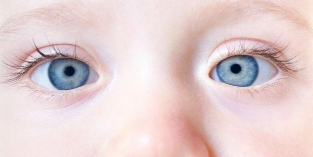 新生儿眼角白色分泌物是正常现象还是眼部疾病的信号？-第2张图片-郑州医学网