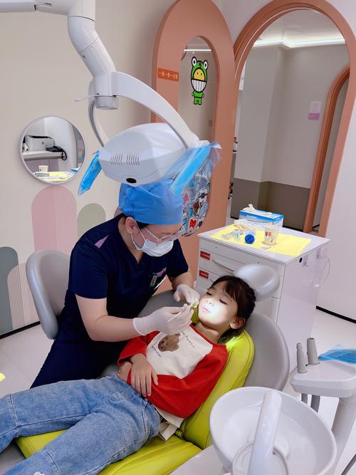 北京儿童看牙齿哪里好？专业靠谱的口腔医院怎么选？-第1张图片-郑州医学网