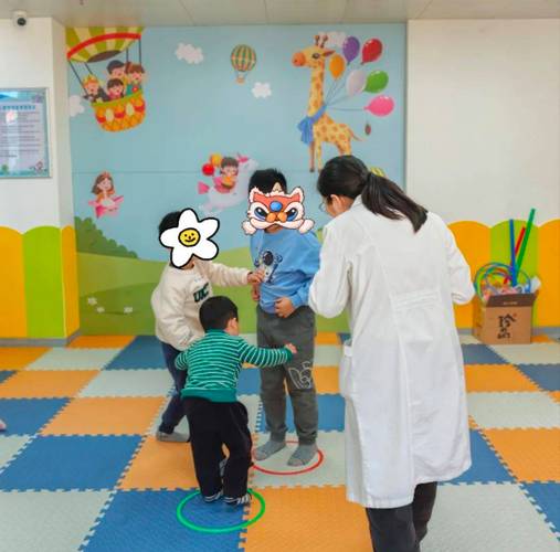 如何设计互动游戏才能有效提升自闭症儿童的社交沟通能力？-第2张图片-郑州医学网