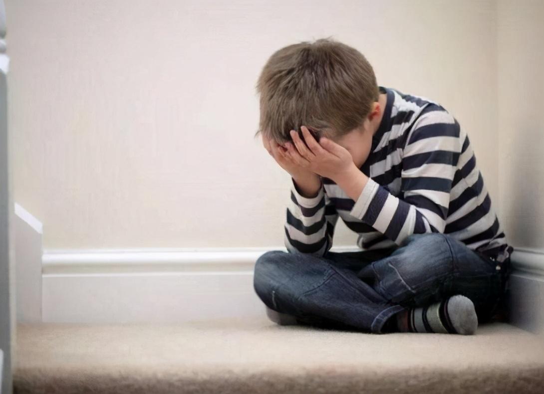 儿童内向胆小不爱说话,是天性使然还是需要引导干预?-第2张图片-郑州医学网 儿童内向胆小不爱说话,是天性使然还是需要引导干预?-第2张图片-郑州医学网