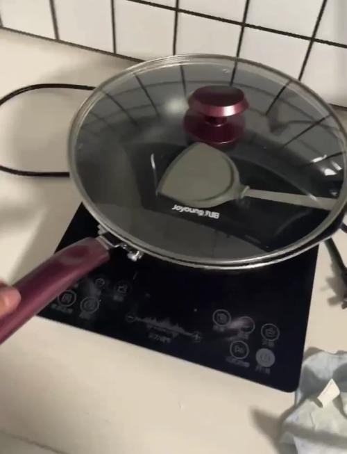 孕期长期使用电磁炉炒菜，会对胎儿健康产生潜在风险吗？-第1张图片-郑州医学网