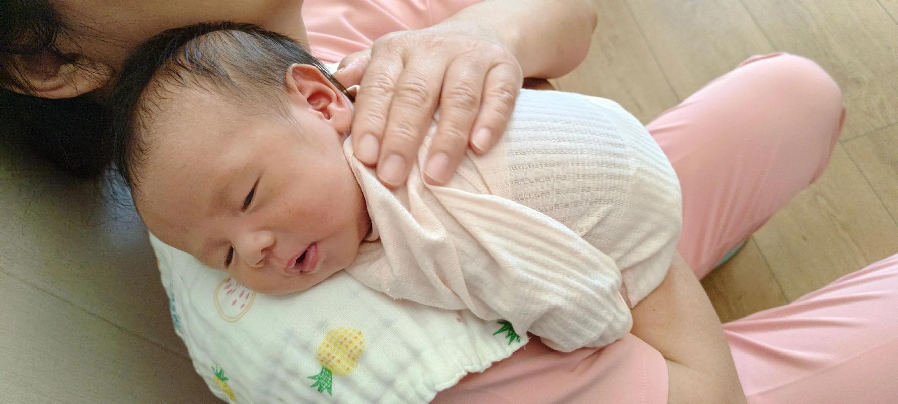 新生儿喝奶睡着后必须拍嗝吗？不拍会怎样？正确做法是什么？-第3张图片-郑州医学网