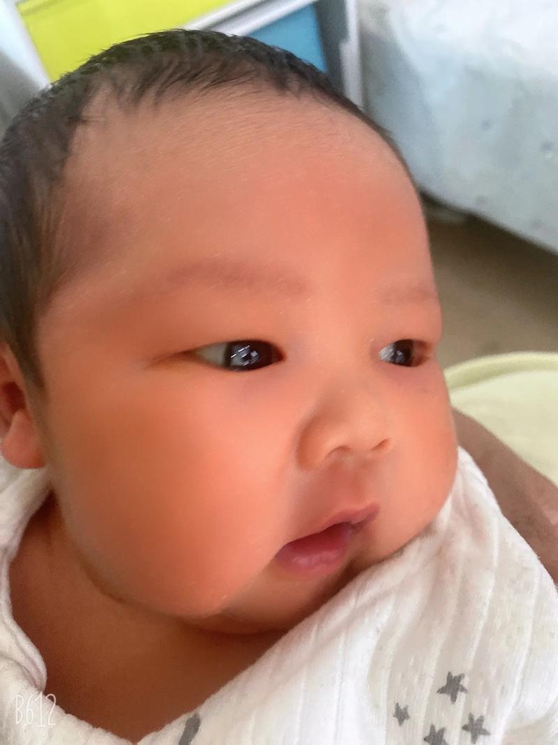 新生儿出生后一般多久会睁开眼睛？不同宝宝睁眼时间有差异吗？-第2张图片-郑州医学网