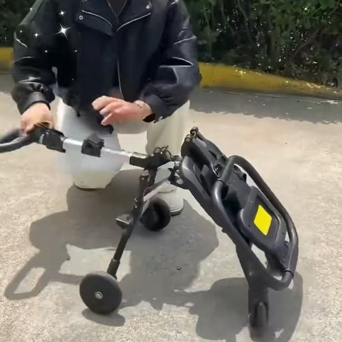 儿童推车能带上飞机吗?尺寸限制与托运规定有哪些具体要求?-第2张图片-郑州医学网 儿童推车能带上飞机吗?尺寸限制与托运规定有哪些具体要求?-第2张图片-郑州医学网